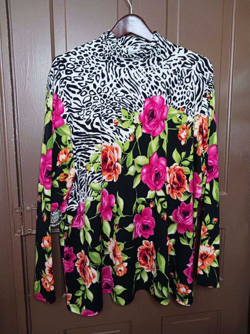 Susan Graver size 2X Liquid Knit Mock Turtle Long Sleeve Floral Animal Print Top